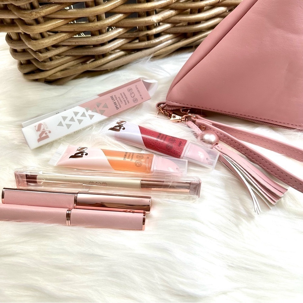 LYS Beauty Speak Love Lip Bundle - 2 Lipticks, 2 Lip Gloss, 1 Lip Pencil